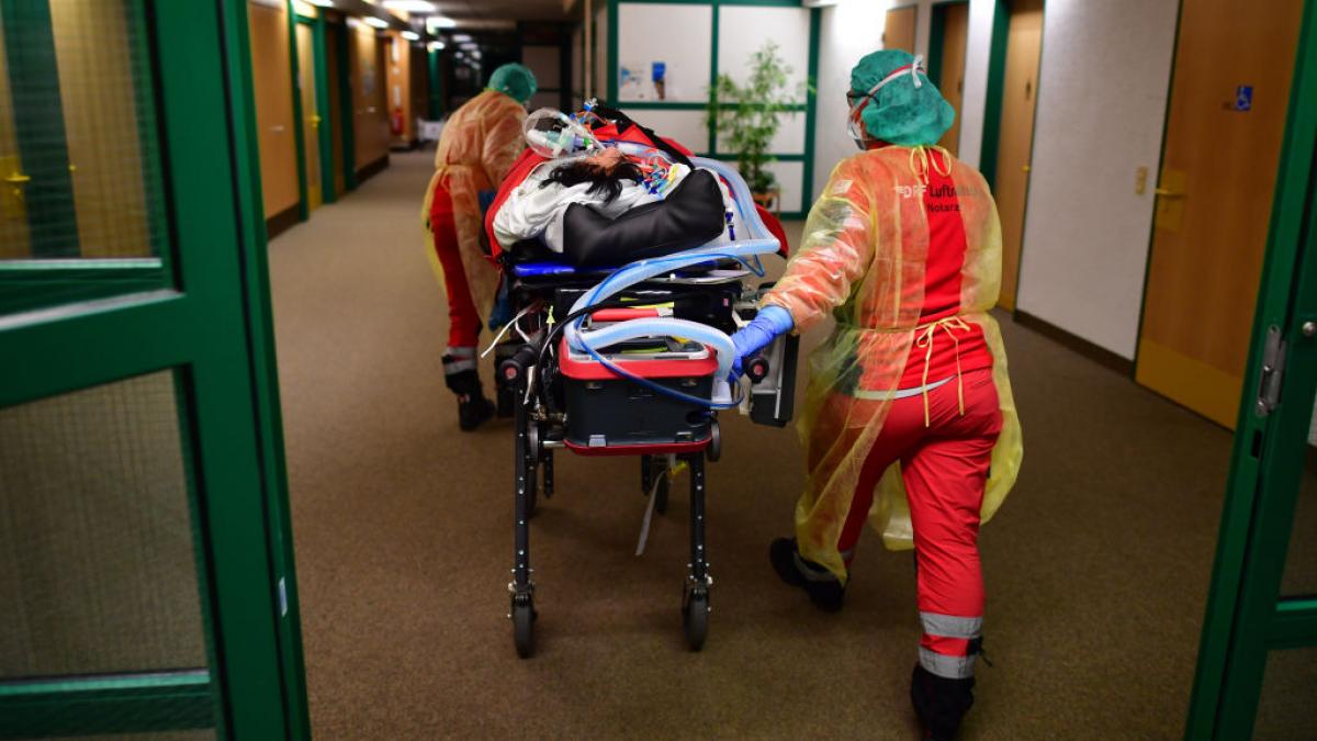 bilant covid 18 decembrie 2021 romania