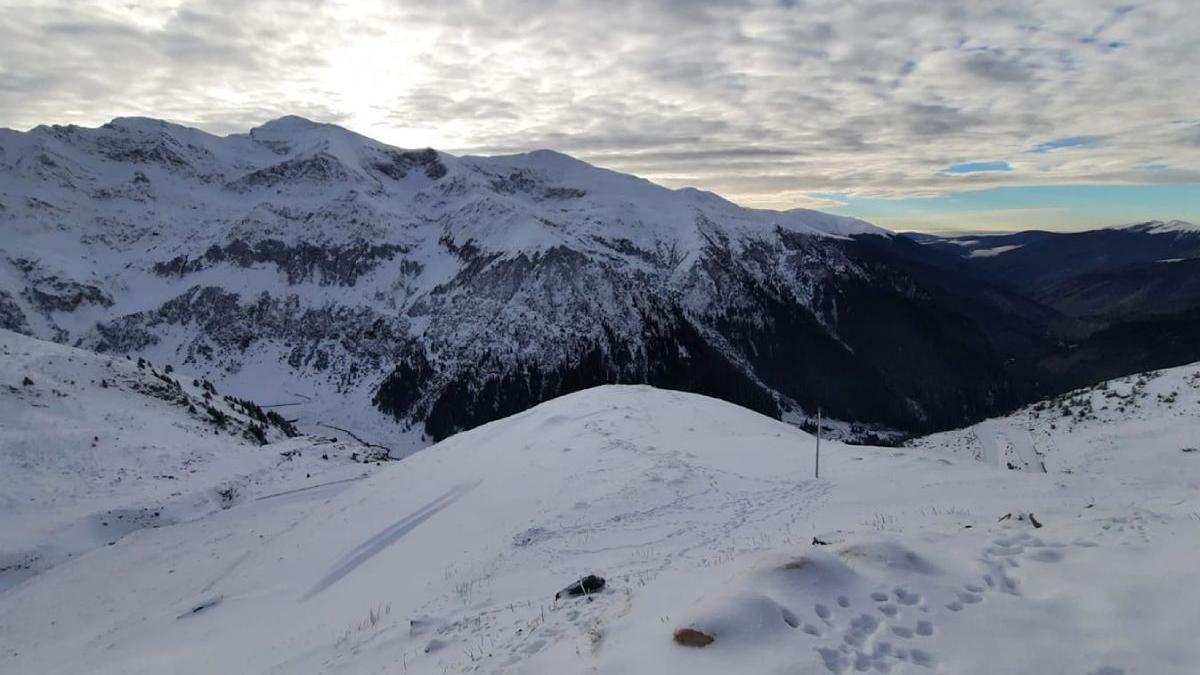 40 de persoane au fost salvate de salvamontisti de pe munte