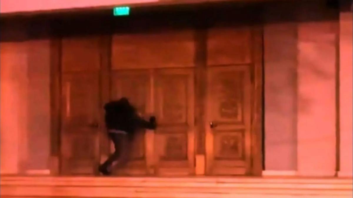 barbat lovire picioare catedrala slatina cautat politie