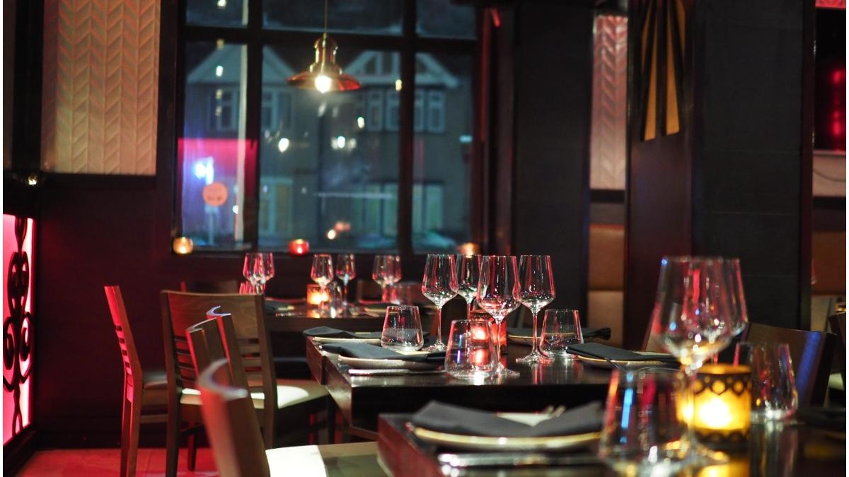 hot spargere restaurant s a imbatat politie