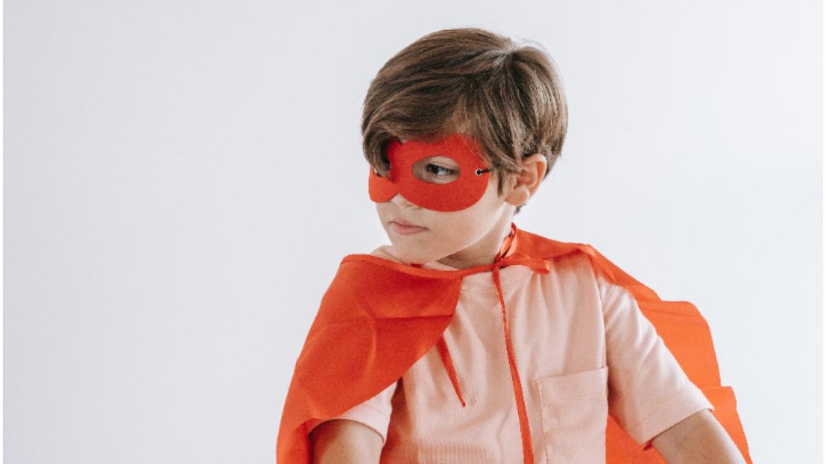 baiat a salvat femeie incendiu coleg de clasa