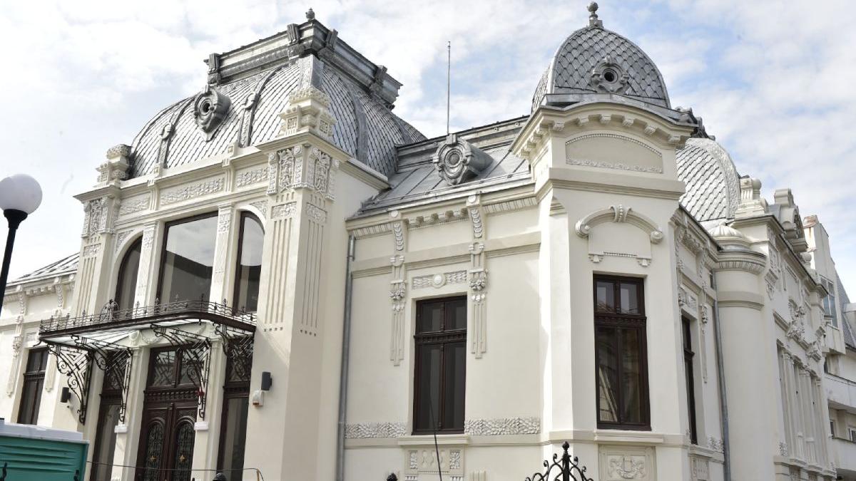 muzeul cartii exilului romanesc craiova