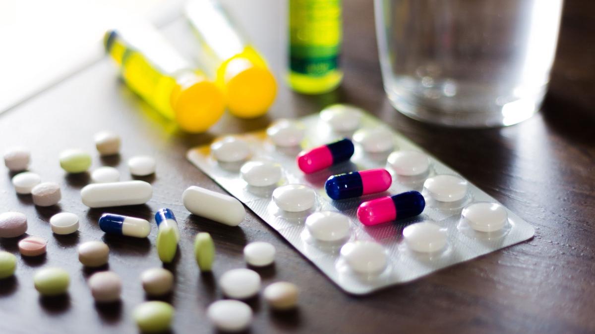 israel a autorizat de urgenta pastila anti covid 19 produsa de pfizer