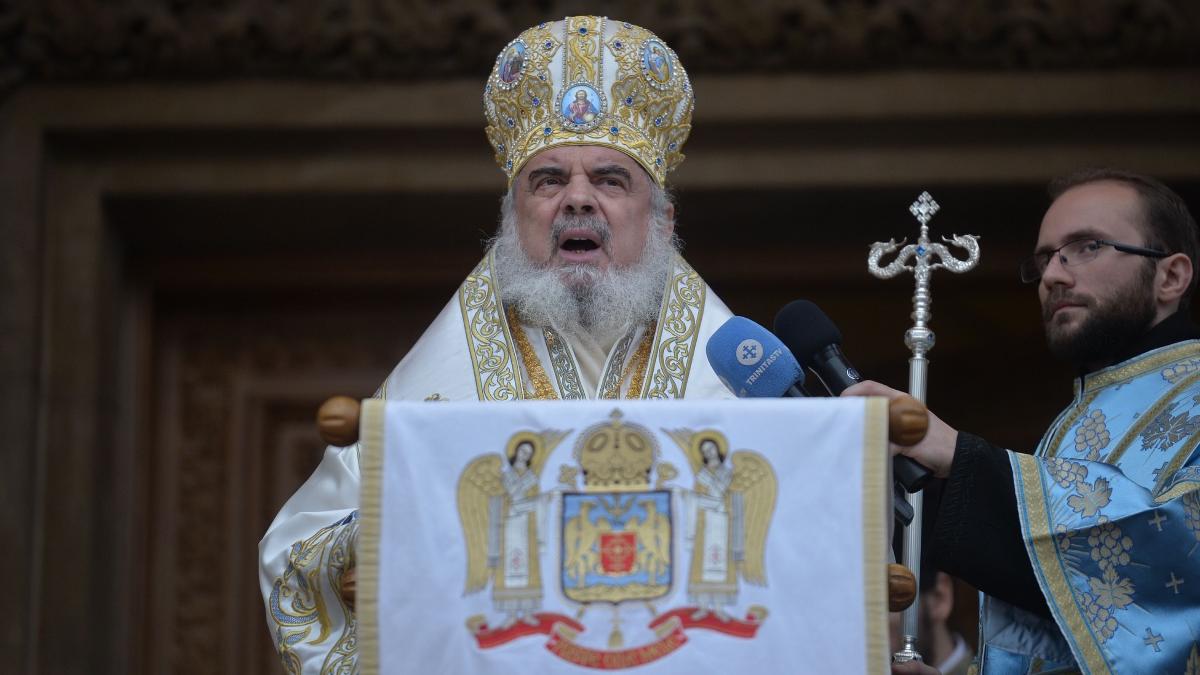 patriarhul daniel slujba anul nou sa ne rugam mai mult dumnezeu incetarea pandemiei