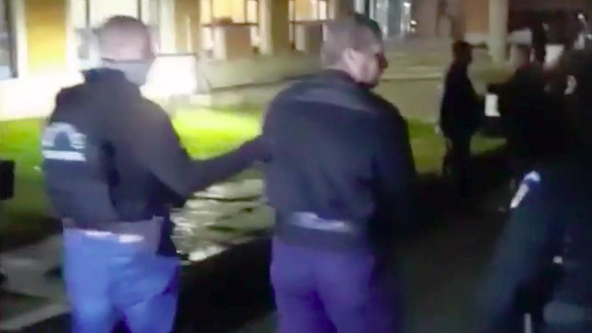 interlop roman periculos extradat masina 2 000 km refuzat companiile aeriene