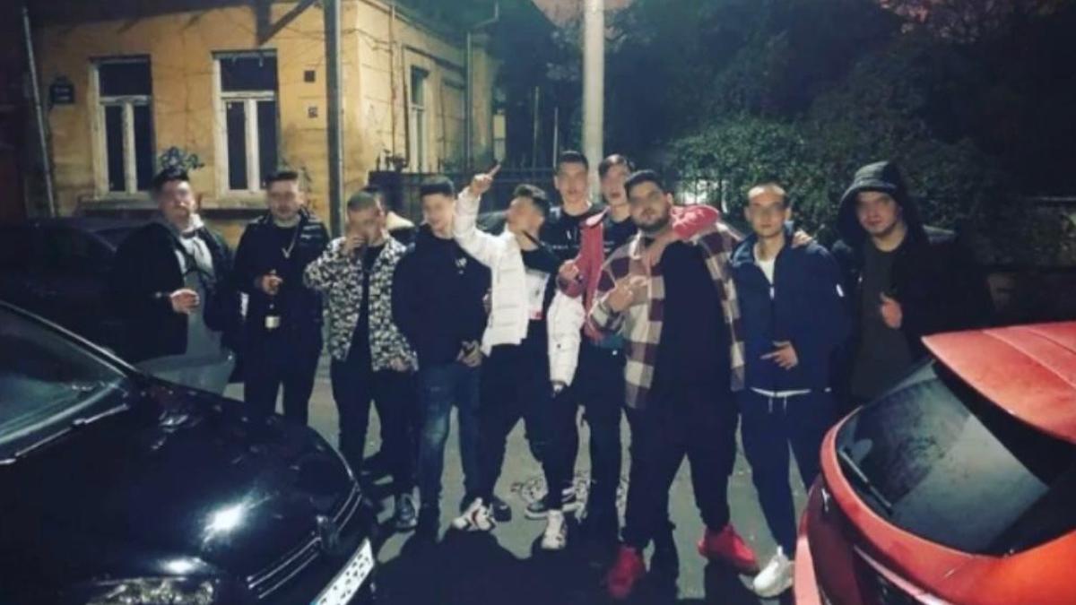 primele imagini vila bucuresti devastata tinerii care o inchiriasera revelion sabii sange