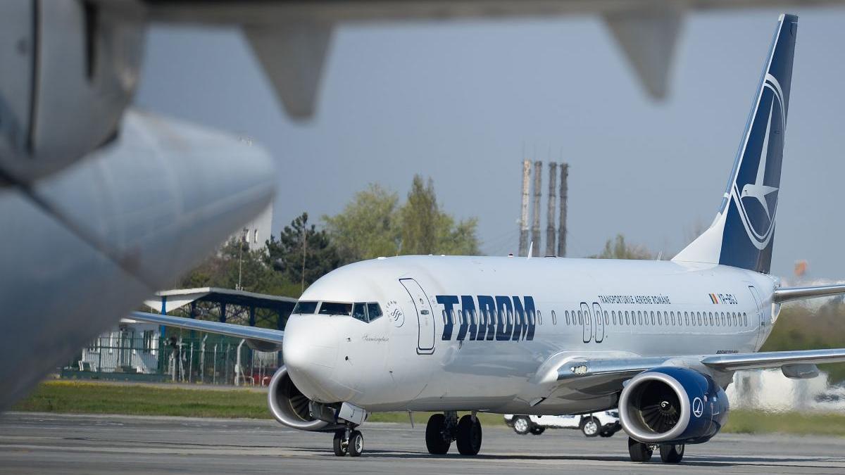 sute romani ajuns fara bagaje aeroportul otopeni duminica intoarcere egipt