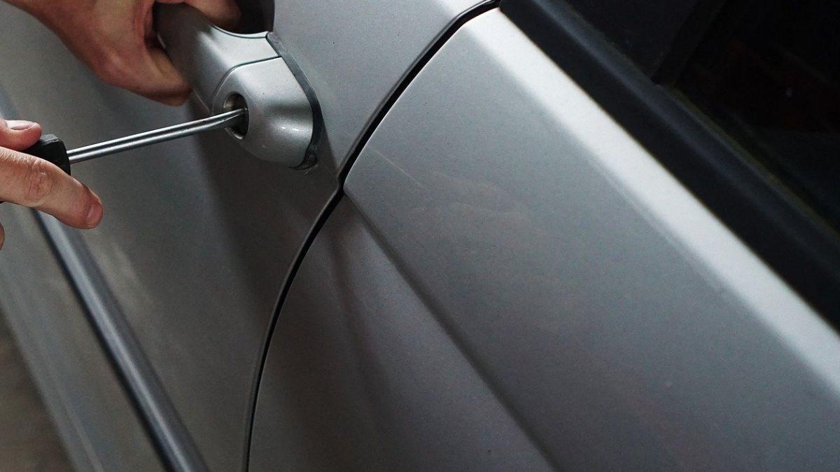 copil spart 7 masini doua ore cautat politie o saptamana focsani