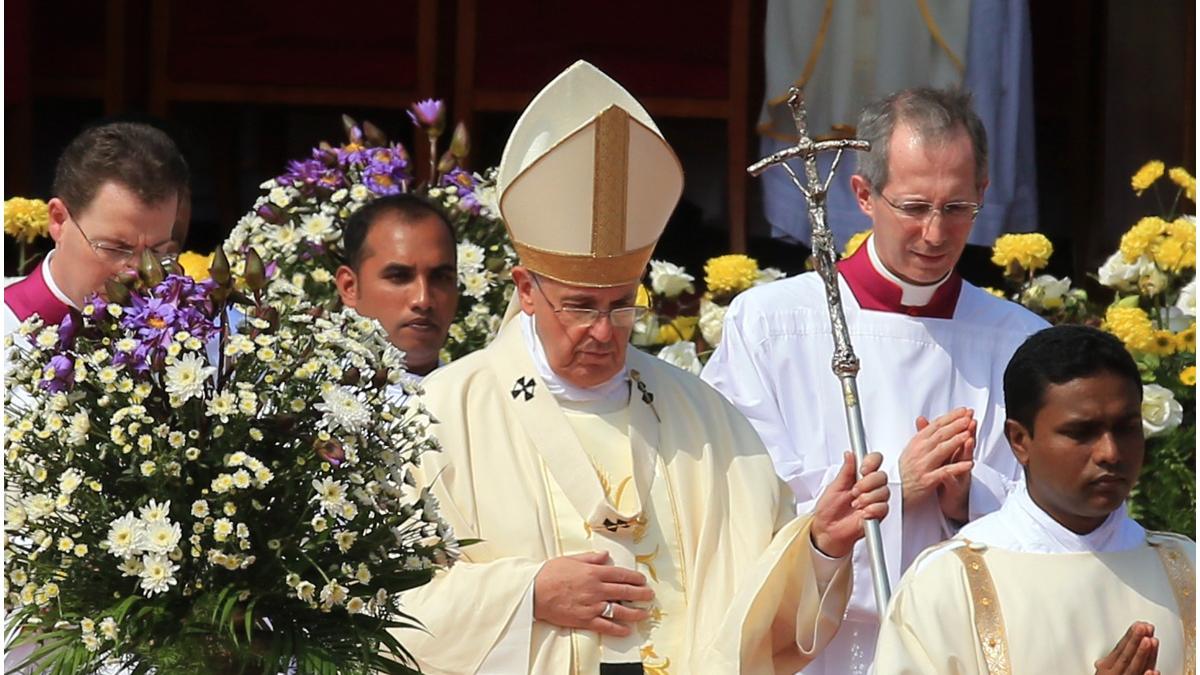 papa francisc egoisti oameni animale companie