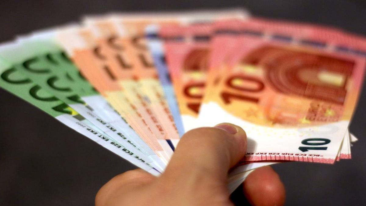 prime craciun angajati vaccinati masura luata companie otopeni