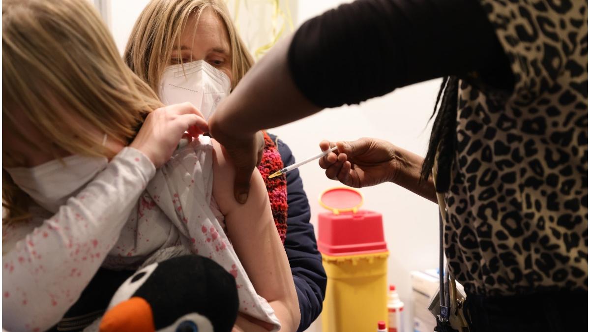 sua vaccinare copii a treia doza