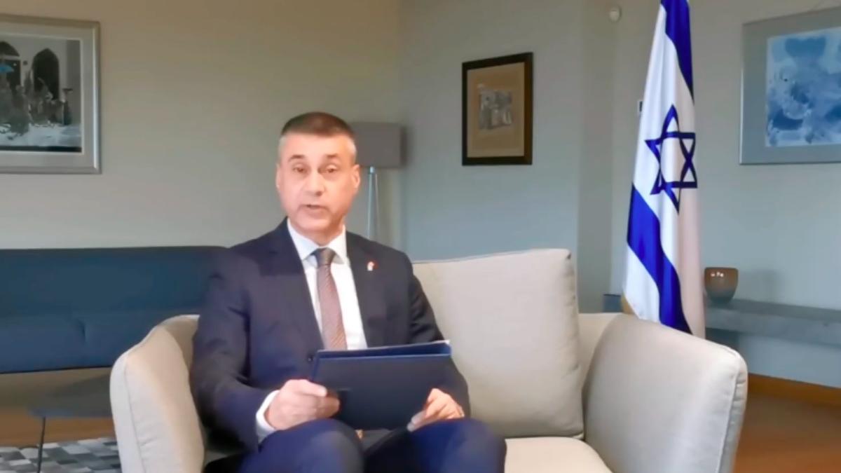 ambasadorul israelului recita romanilor o poezie despre fericire de ziua culturii nationale
