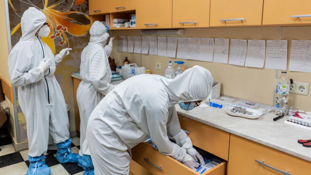 focar covid spitalul judetean suceava peste 43 cadre medicale infectate