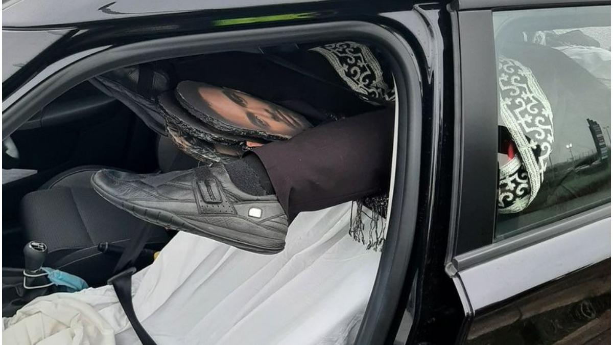 autostrada marea britanie manechin masina