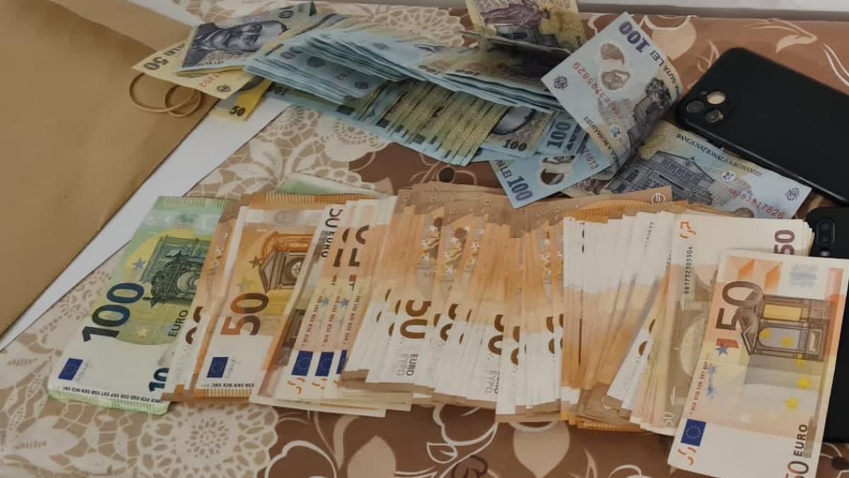 mita 100 000 euro vaccinare chiuveta cabinet dolj