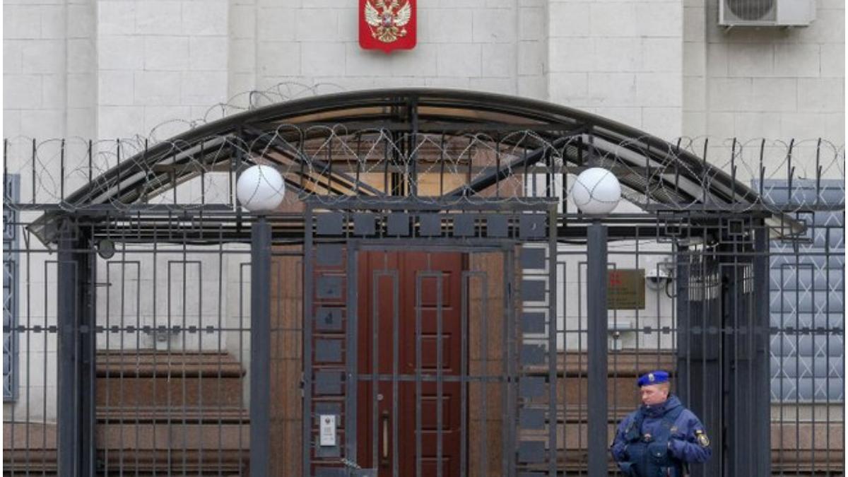 rusia personal ambasada ucraina