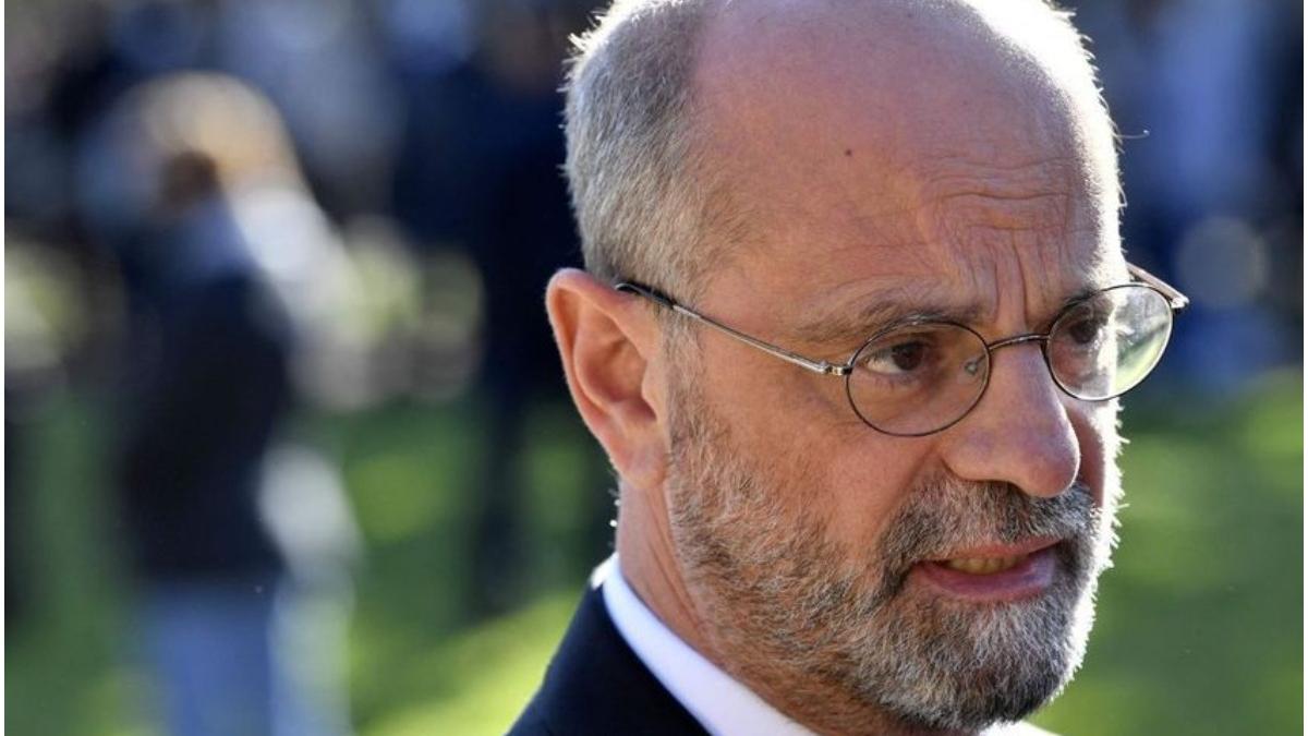 ministru francez educatie restrictii ibiza