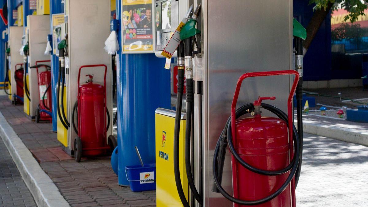 romanii afectati de scumpiri in lant benzina si motorina se scumpesc in fiecare zi