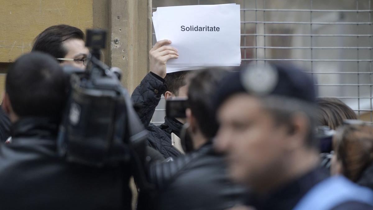 guvern reactioneaza protest profesori acord sindicate educatie