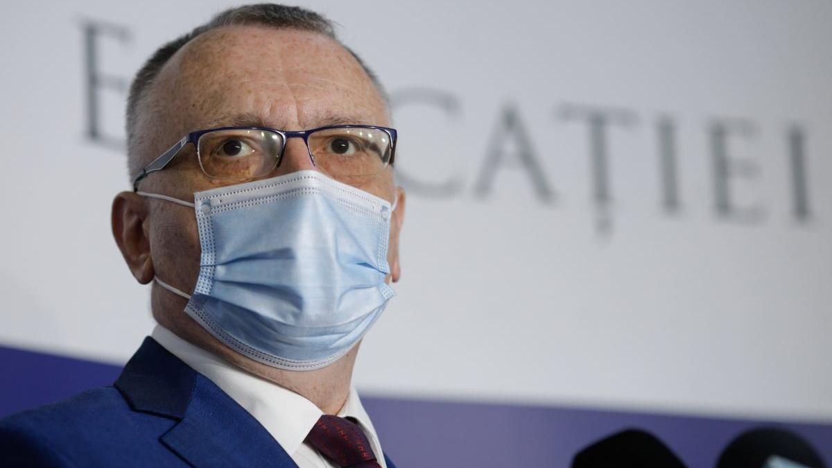 sorin cimpeanu 10 milioane de teste vor fi livrate in scoli pana la inceputul saptamanii viitoare