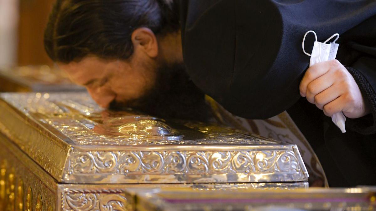 primar suceava ion lungu marturii oameni vindecati moaste spital