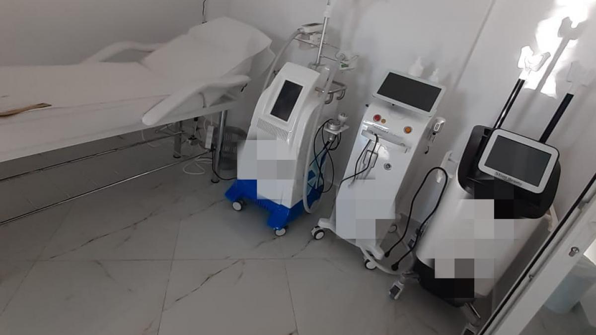 mama fiica operatii estetice clienti bucuresti fara studii