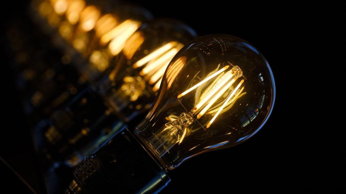 schimba romani furnizor energie electrica gaze