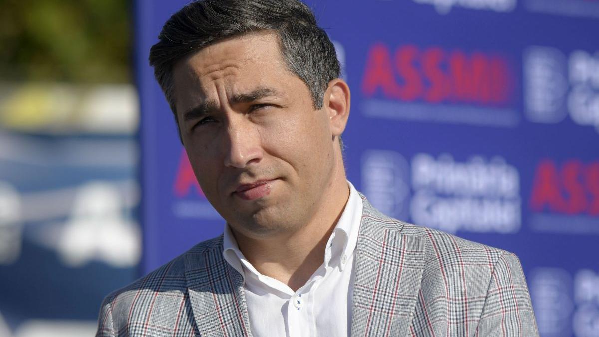 de ce se infecteaza unele persoane si de doua trei ori chiar daca au doua doze de vaccin valeriu