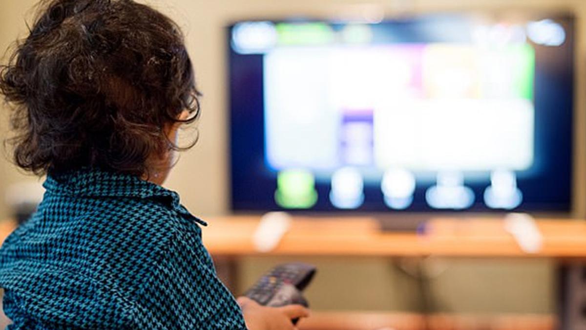 cercetatorii britanici avertisment pentru parinti bebelusii televizor risc autism