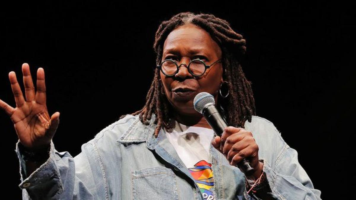 whoopi goldberg pusa a spus holocaustul nu este despre rasa