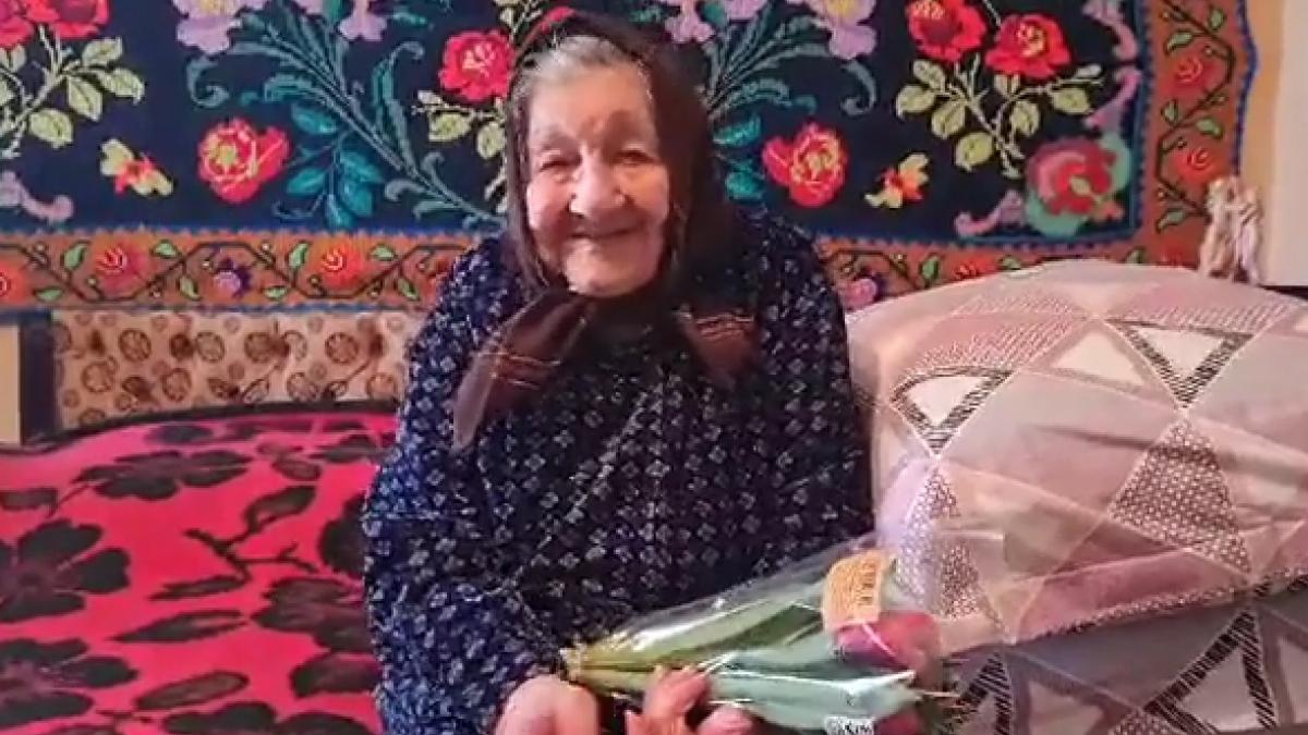 batranica simpatica 101 gogosi