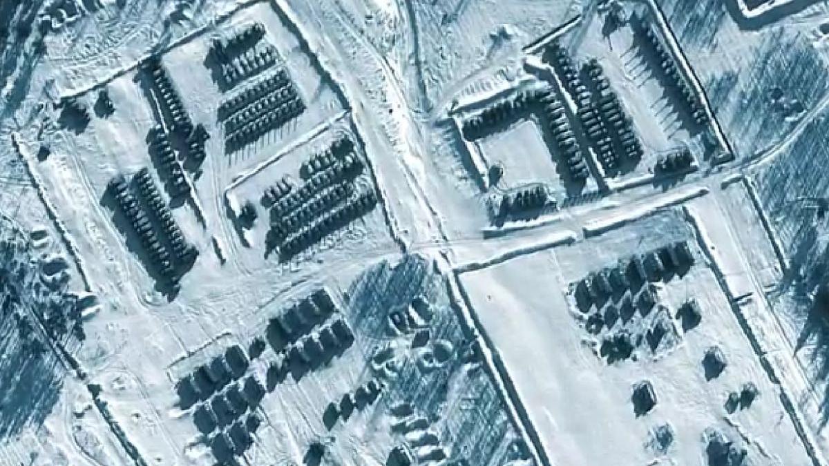 fotografii satelit trupe ruse maxar muzyka kornad novoozernoe pogonovo persianovsky