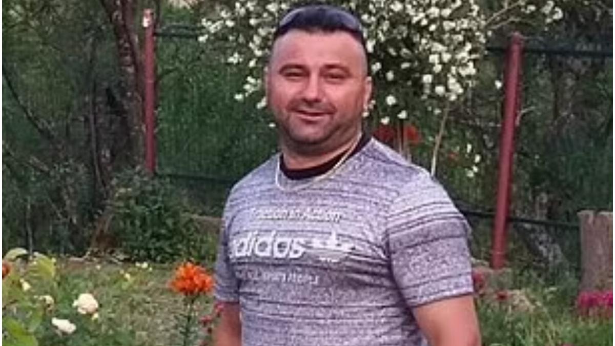 roman si a taiat mana injunghiere sotie