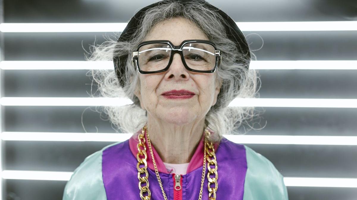 batrana bucuresti pacalita fotomodel