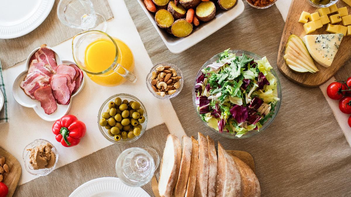 dr gheorghe mencinicopschi lista de alimente benefice si toxice pentru organism