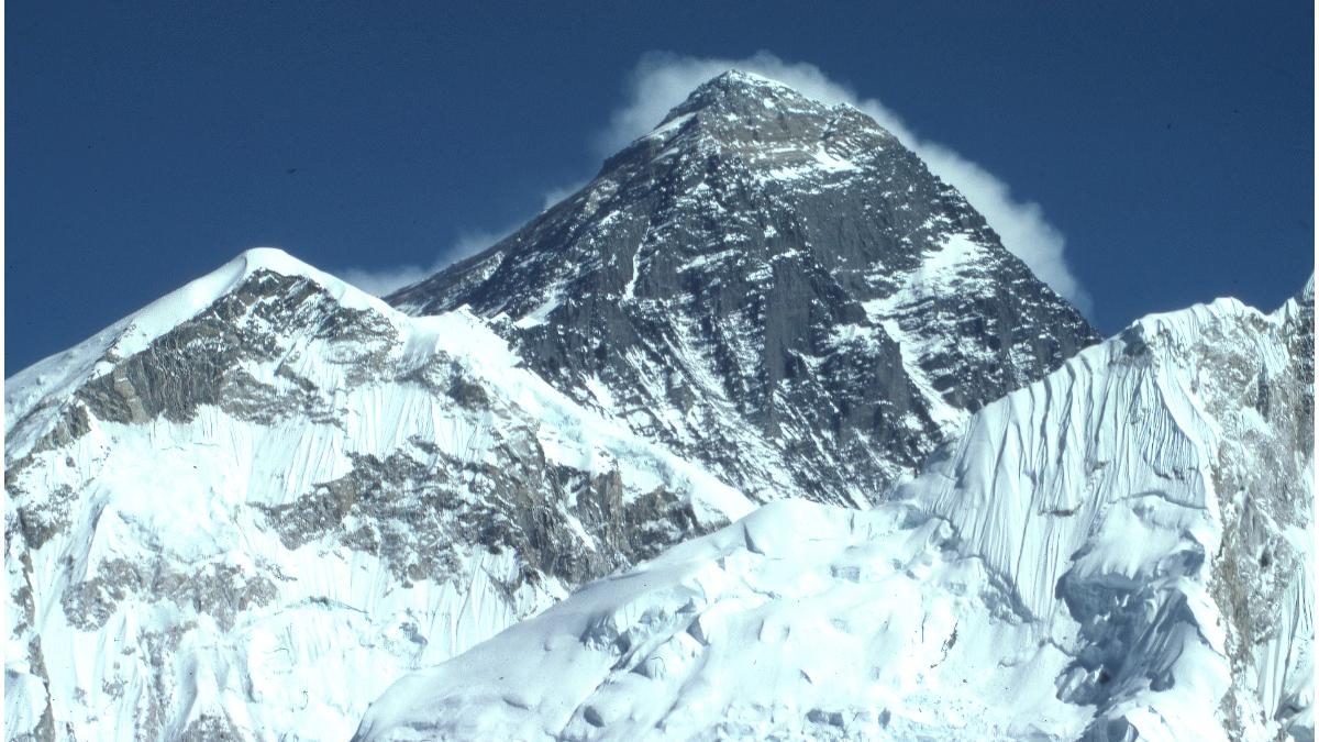 gheata muntele everest s a topit