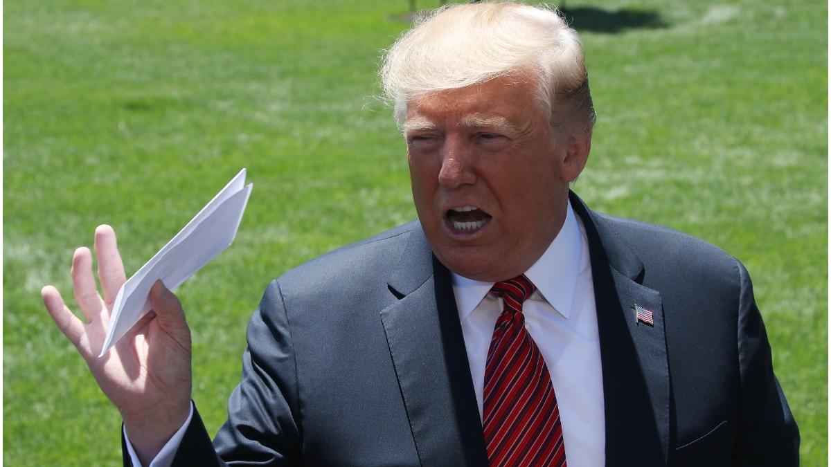 trump a distrus documente lege federala