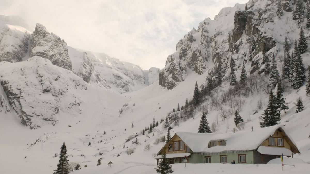 cea mai frumoasa sosea din bucegi va fi inchisa din cauza viscolului
