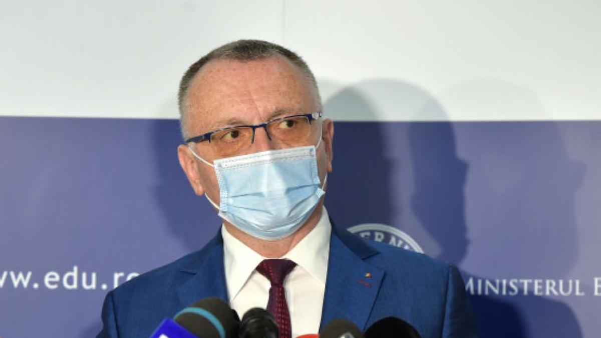 program special al scolilor pe 15 februarie de ziua nationala a lecturii