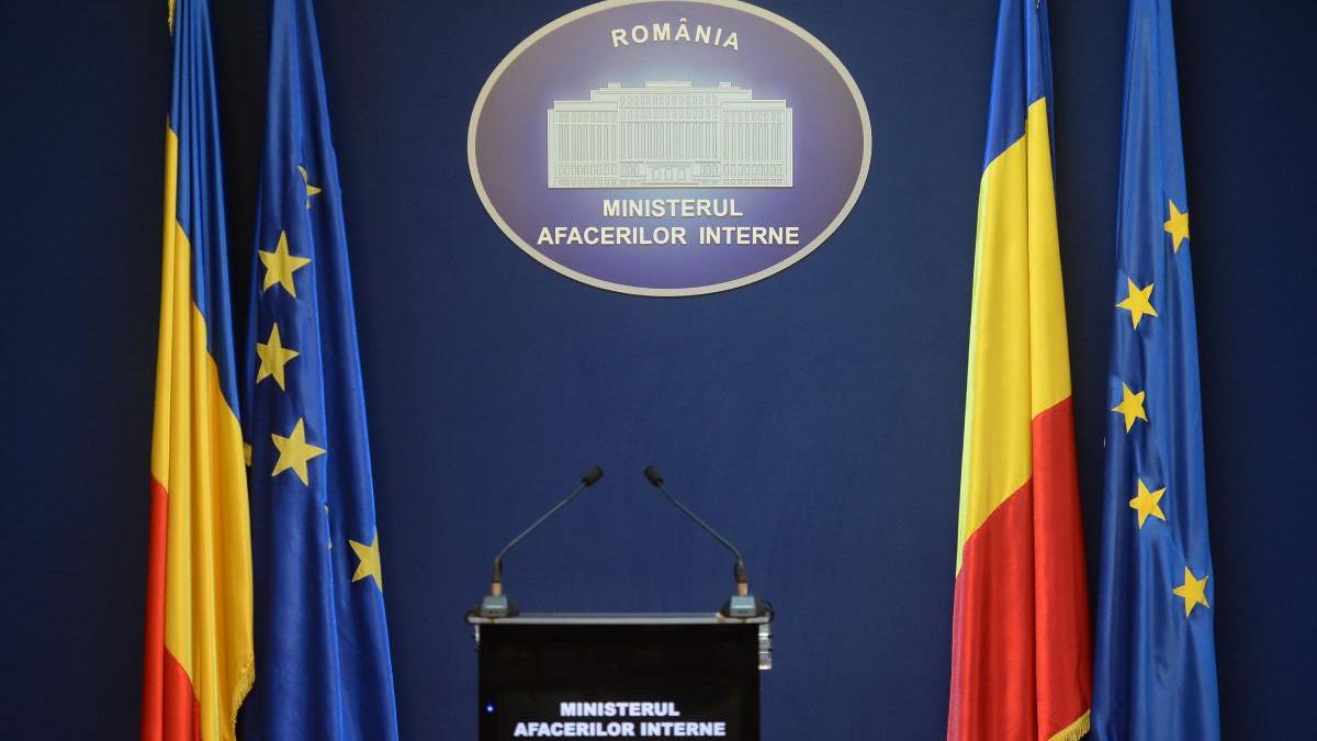 zeci angajati ministerul interne arestati preventiv anul trecut