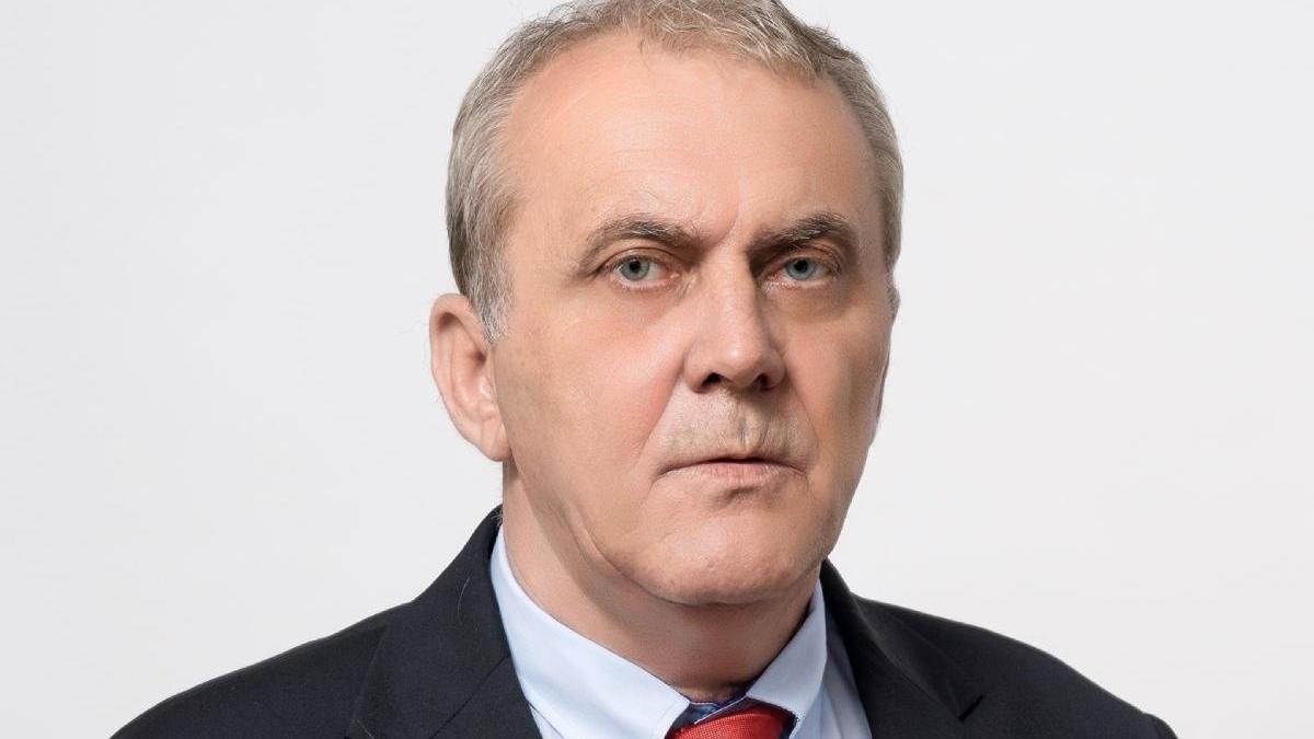 primar mioveni agresat interlop birou