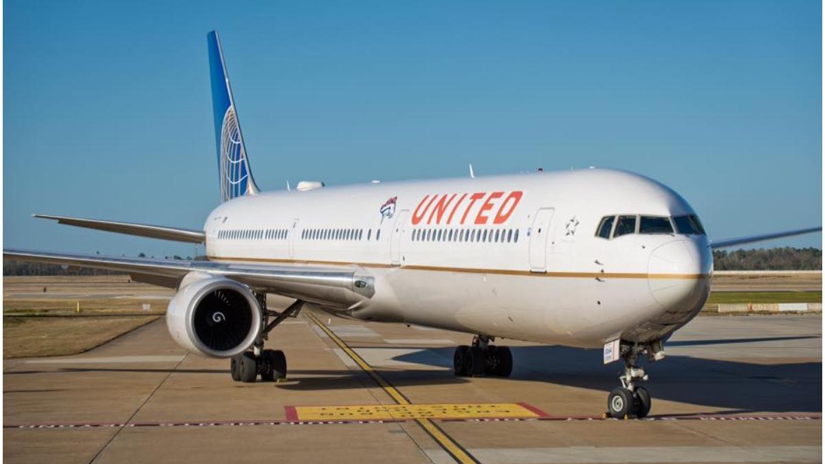 pasager lovit ibric cafea cao intrare forta cockpit zbor sua