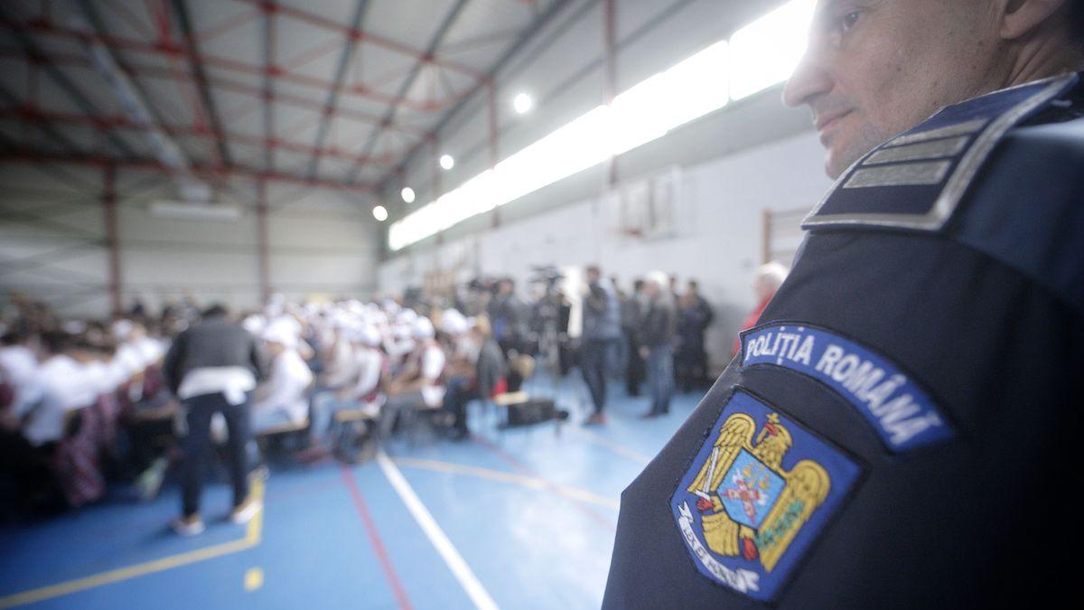 bataie clasa colegi fata baiat clasa 5 distrus usa