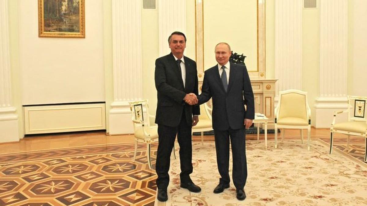 jair bolsonaro vladimir putin emmanuel macron olaf scholz covid masa distantare