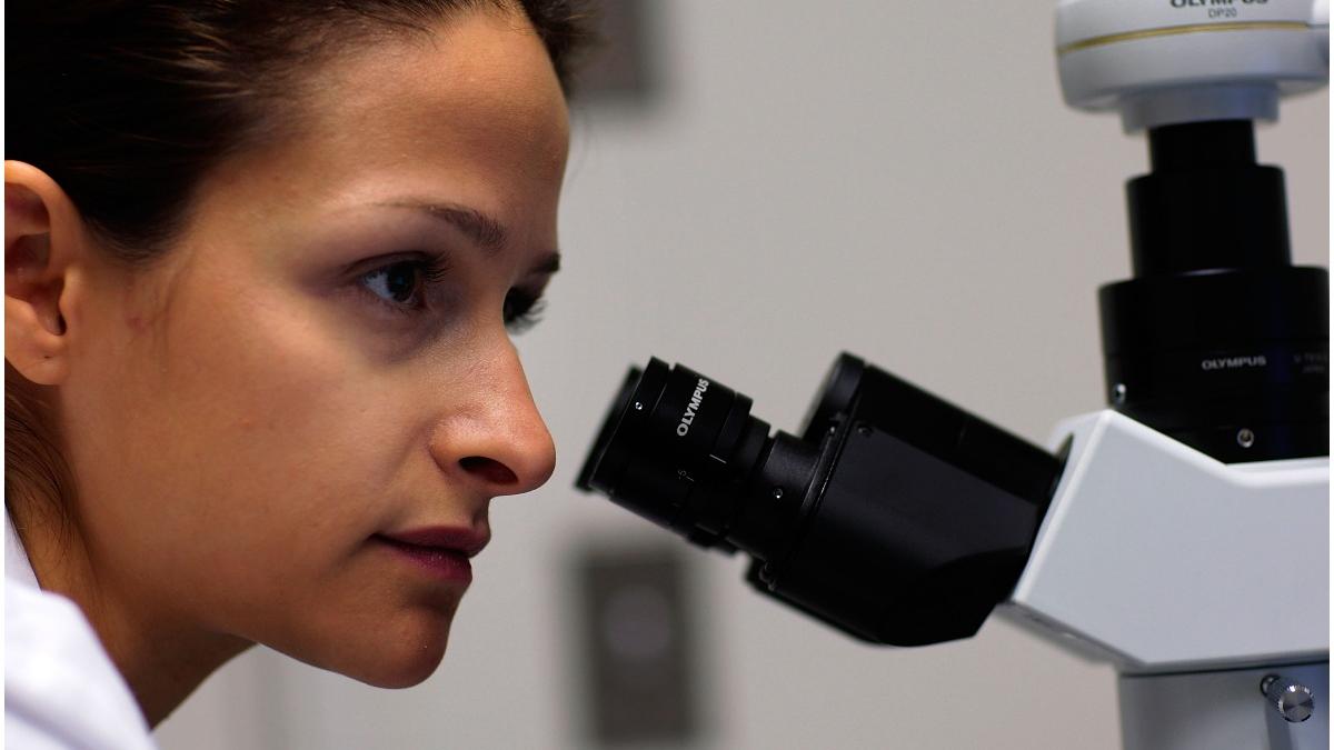 prima femeie vindecata hiv tratament celule stem