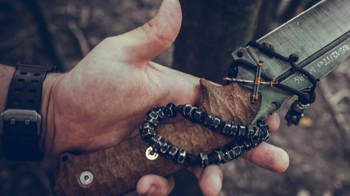 tanara mama ucisa concubin abandonat trup camp barbat mers politie arma predat