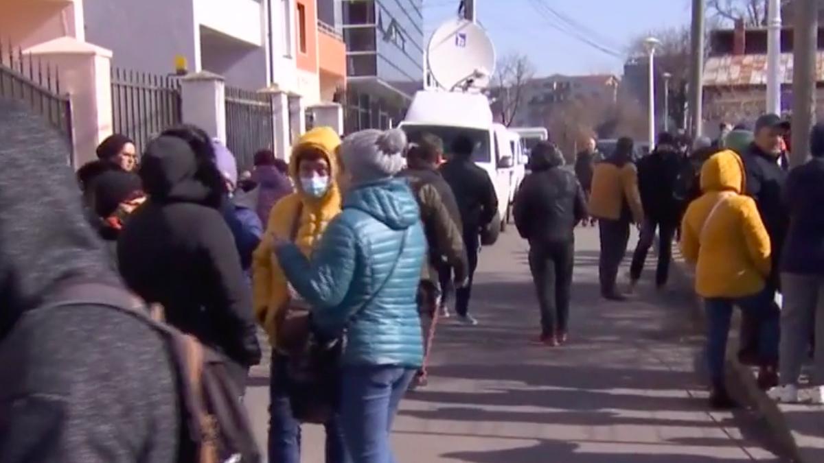 protest nicusor dan parcuri capitala angajati companie parcuri gradini strada