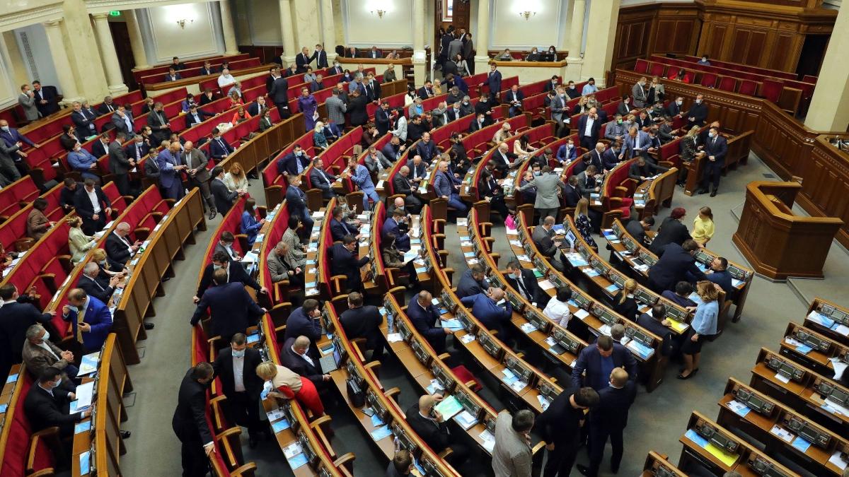 parlament ucraina declarat stare de razboi toata tara