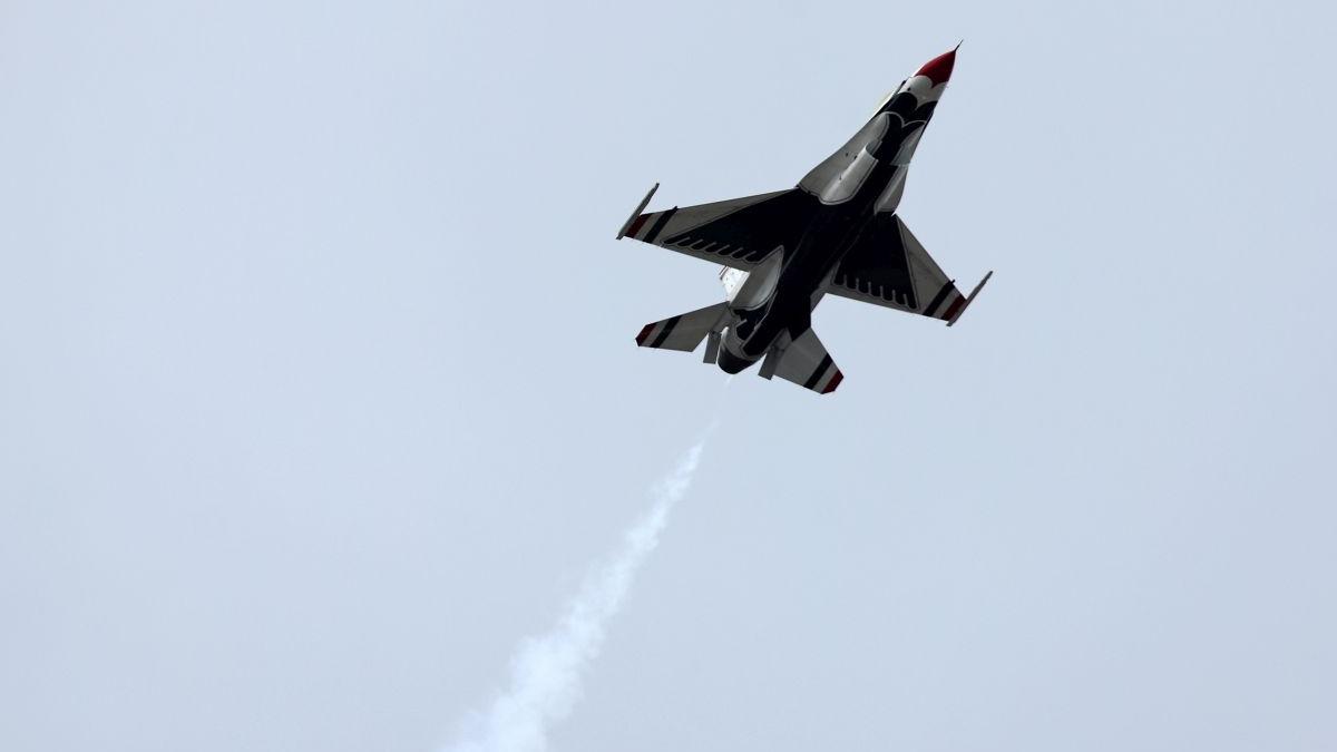 avion rusesc spatiu aerian canada interdictie zbor