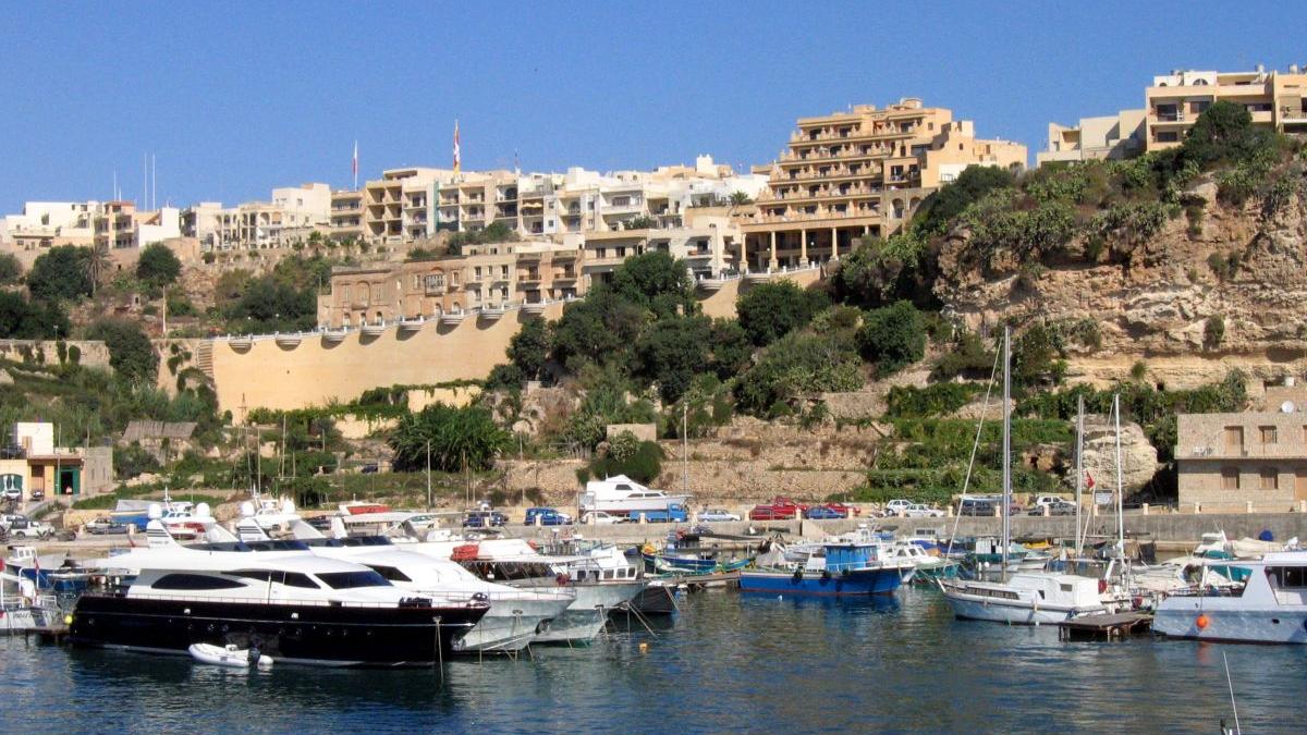 marinar a scufundat partial iaht sef afaceri industrie arme alexander mijeev